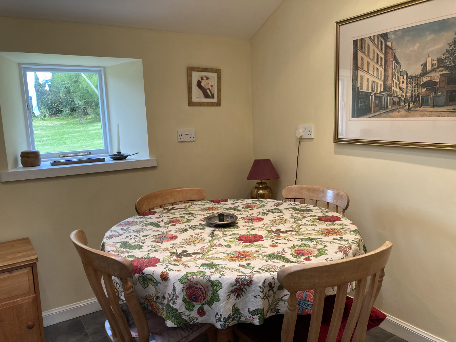 breakfast room with viewe of rear garden